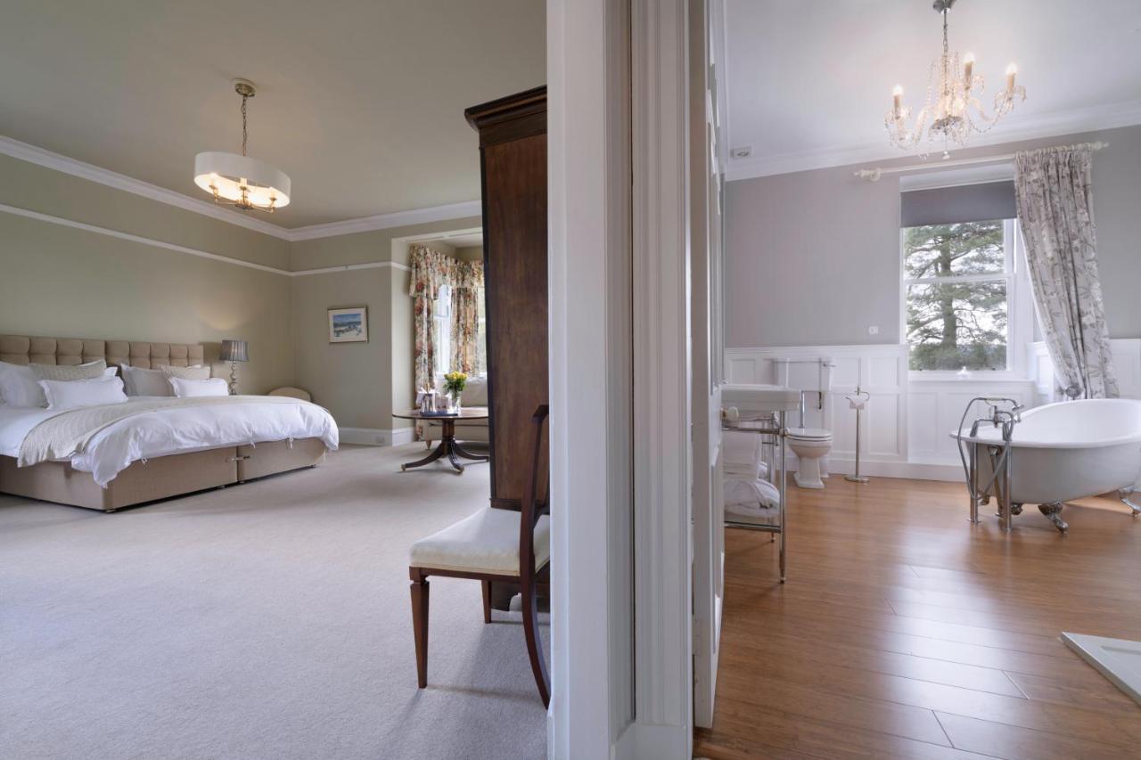 Lys-Na-Greyne Bed & Breakfast อะบอยน์ ภายนอก รูปภาพ