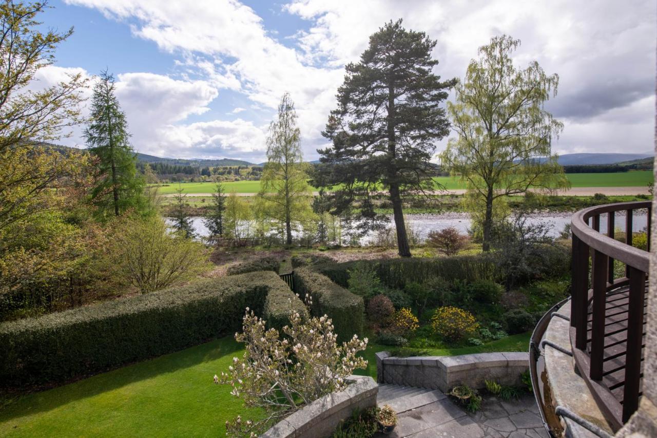 Lys-Na-Greyne Bed & Breakfast อะบอยน์ ภายนอก รูปภาพ