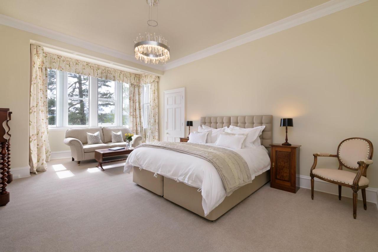 Lys-Na-Greyne Bed & Breakfast อะบอยน์ ภายนอก รูปภาพ