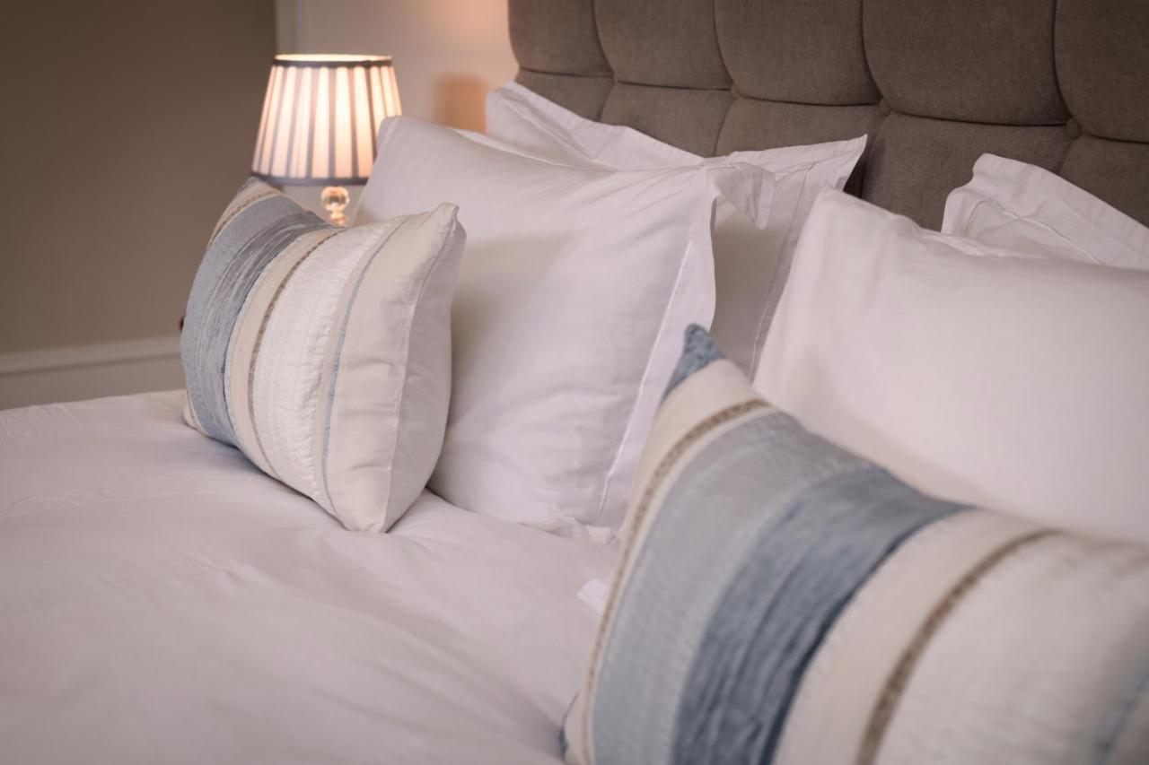 Lys-Na-Greyne Bed & Breakfast อะบอยน์ ภายนอก รูปภาพ
