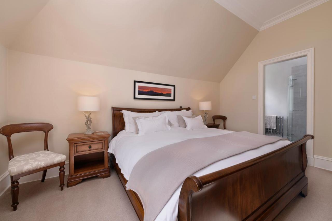 Lys-Na-Greyne Bed & Breakfast อะบอยน์ ภายนอก รูปภาพ