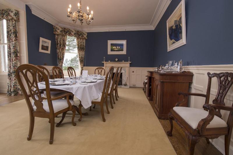 Lys-Na-Greyne Bed & Breakfast อะบอยน์ ภายนอก รูปภาพ